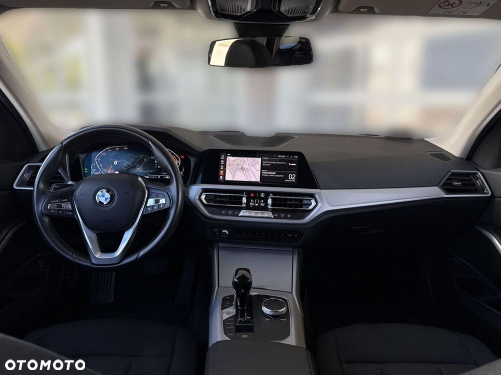 BMW Seria 3 318i Advantage - 29