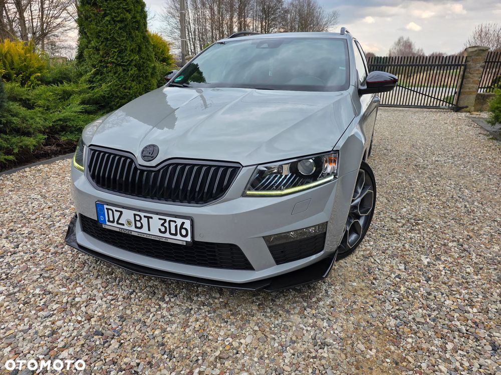 Skoda Octavia 2.0 TDI DSG RS - 4
