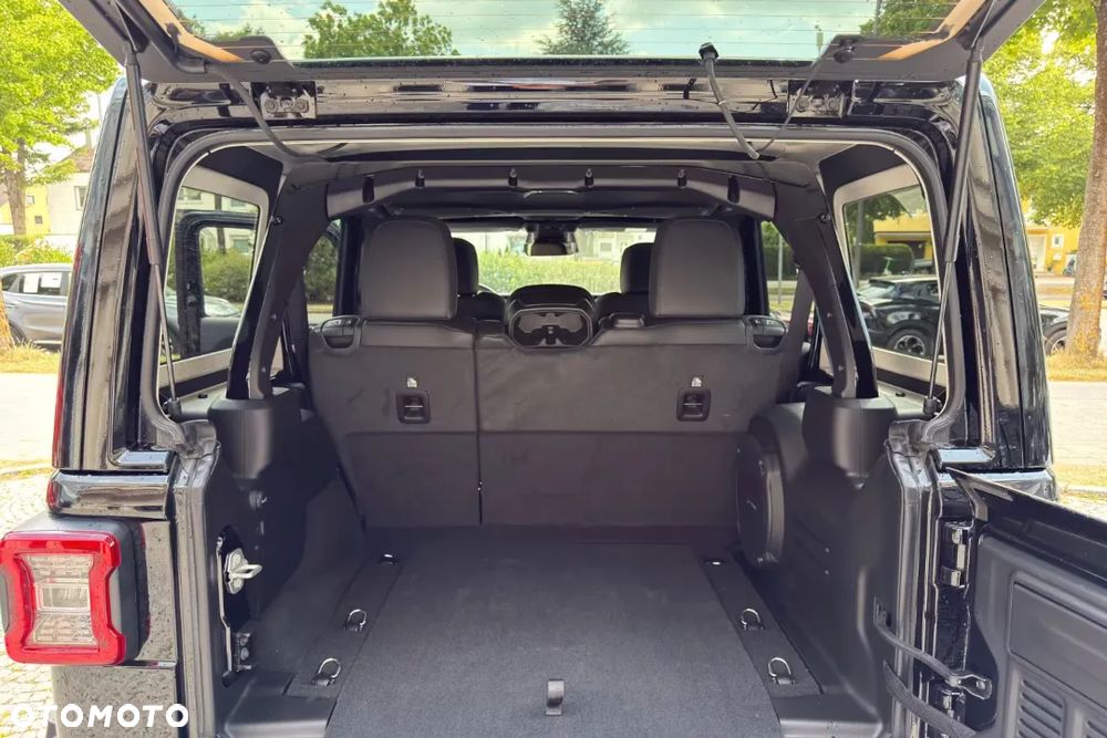 Jeep Wrangler Unlimited GME 2.0 Turbo Sahara - 30