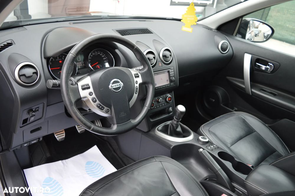 Nissan Qashqai 2.0 4 x 4 tekna - 24