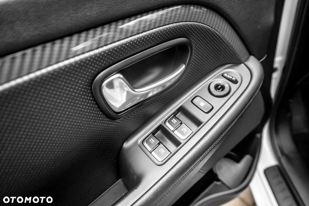 Kia Carens 1.7 CRDi Business Line 7os 7DCT - 28