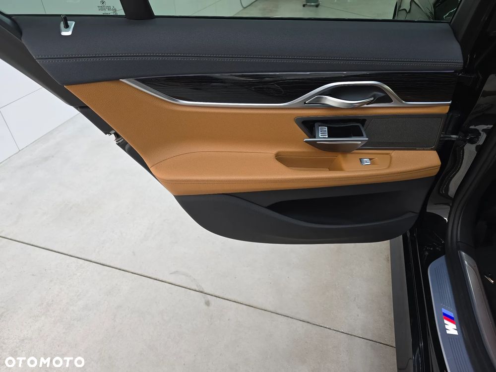 BMW Seria 7 730d xDrive - 23