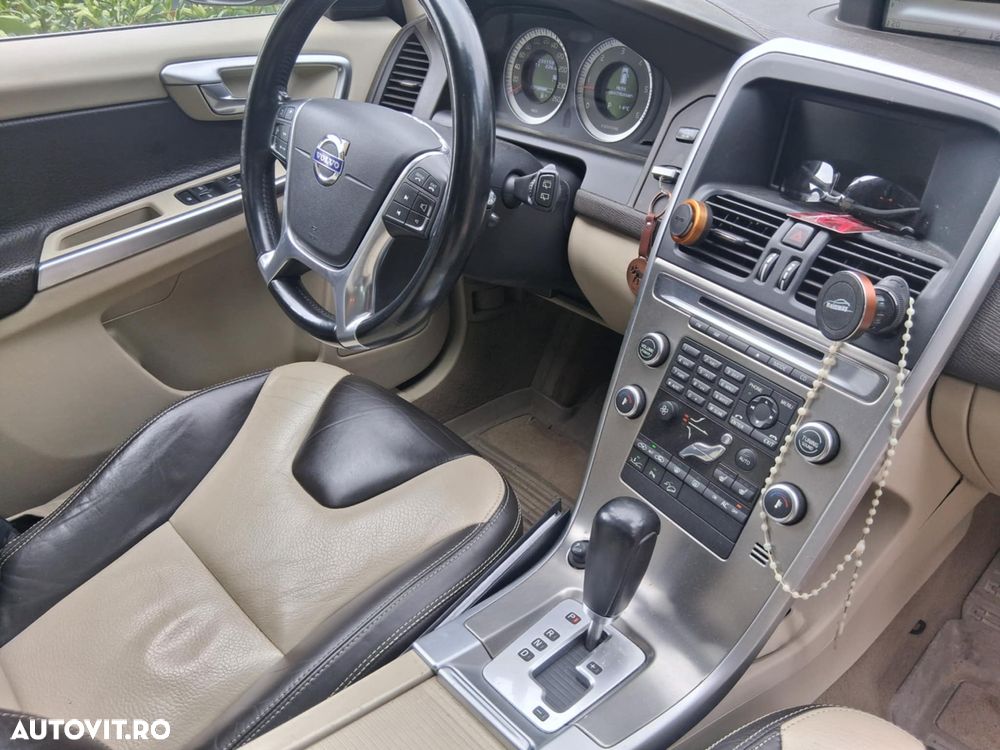 Volvo XC 60 D5 AWD Aut. Summum - 20