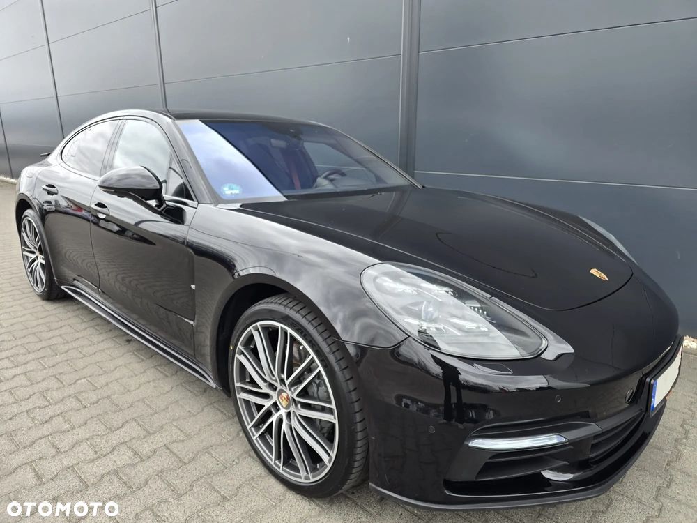 Porsche Panamera 4S - 1