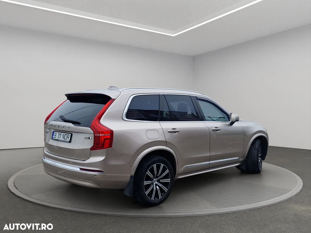 Volvo XC 90 - 8