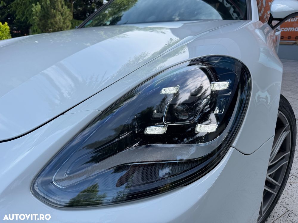 Porsche Panamera 4S Executive - 3