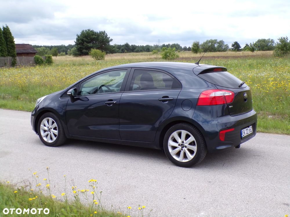 Kia Rio 1.2 Dream Team Edition - 5