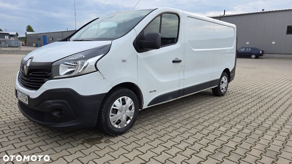 Renault TRAFIC - 2