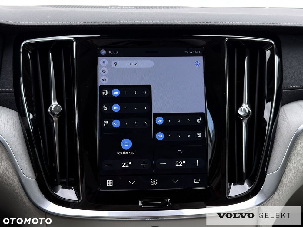 Volvo V60 Cross Country - 39