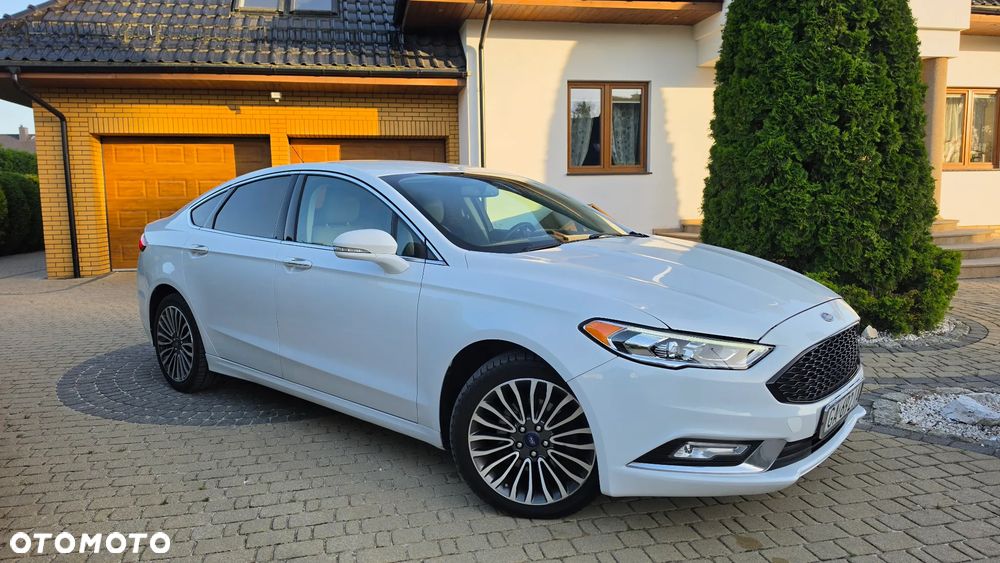 Ford Fusion 2.0 EcoBoost Titanium - 14