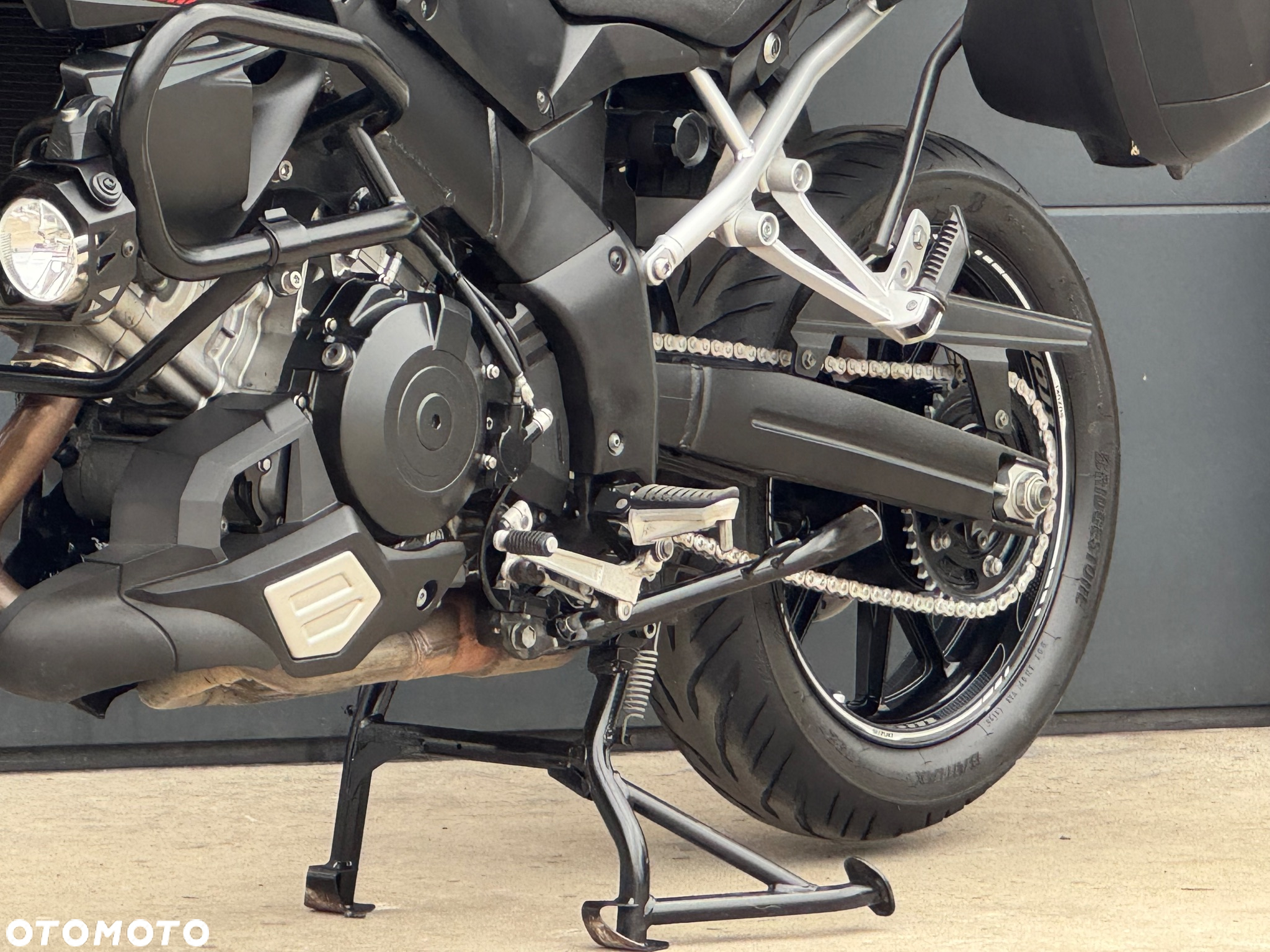 Suzuki V-STROM - 25