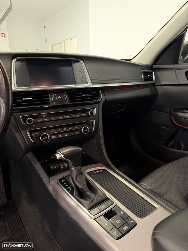 Kia Optima SW 2.0 CVVT PHEV - 23