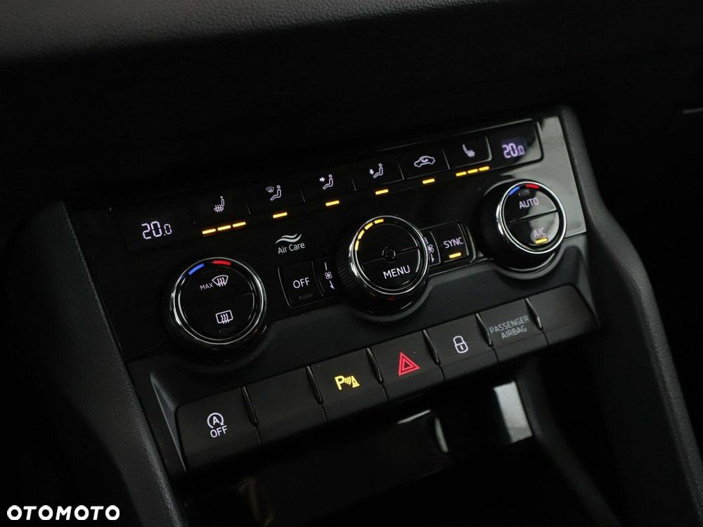 Skoda Karoq 1.0 TSI 4x2 Ambition - 29