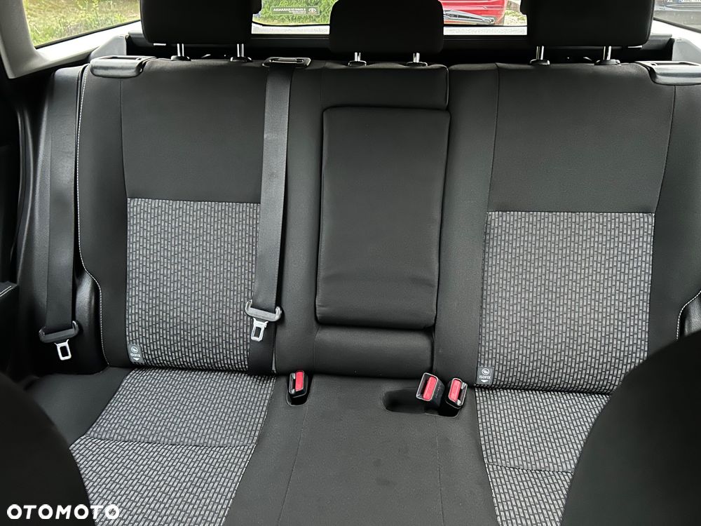 Toyota Auris 1.6 Active - 16