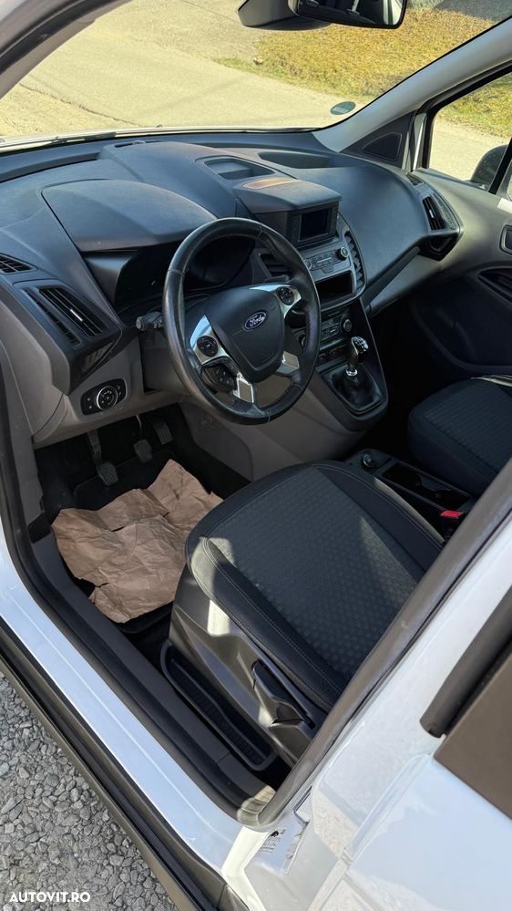 Ford Transit Connect - 10