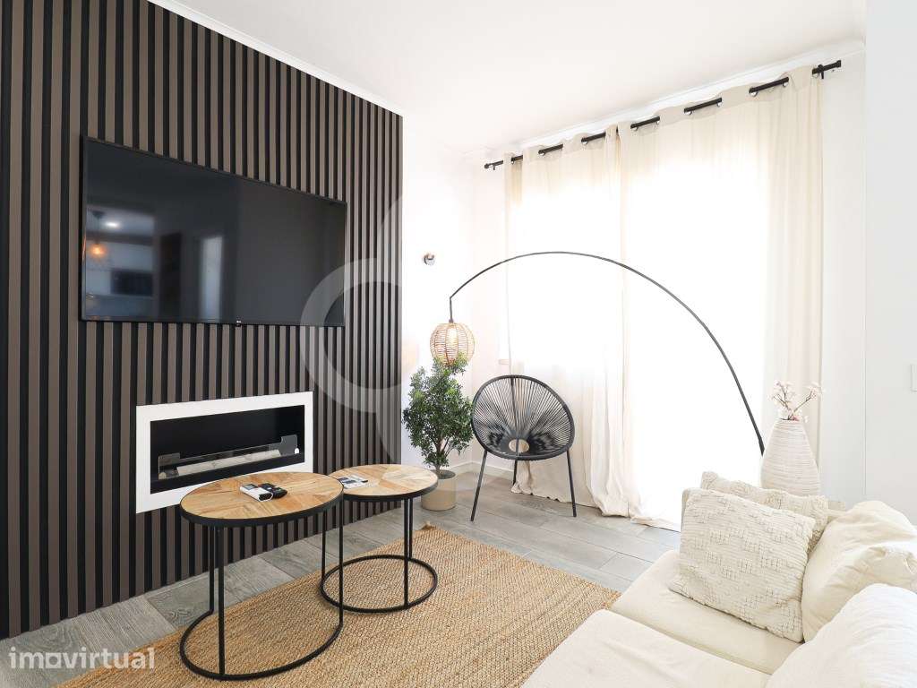 Apartamento T2 totalmente remodelado e equipado no Largo do Rato em... - Grande imagem: 4/30