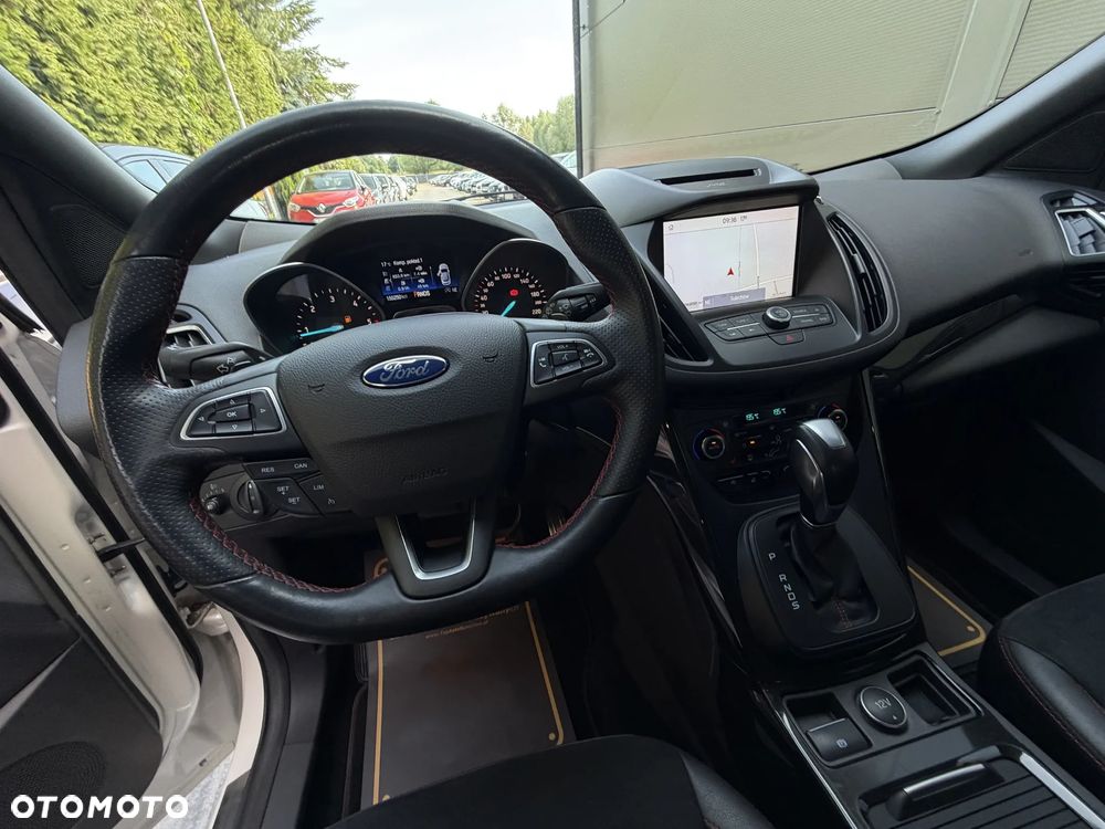 Ford Kuga 2.0 TDCi 4x4 ST-Line - 21