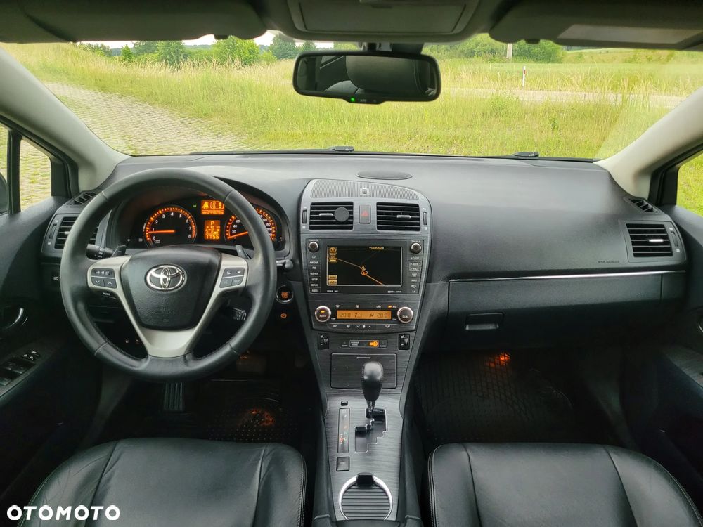 Toyota Avensis 2.0 Prestige NAVI MS - 23