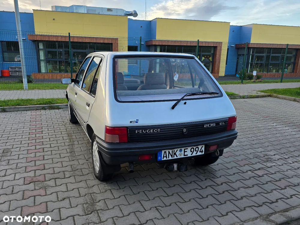 Peugeot 205 1.1 GL - 15