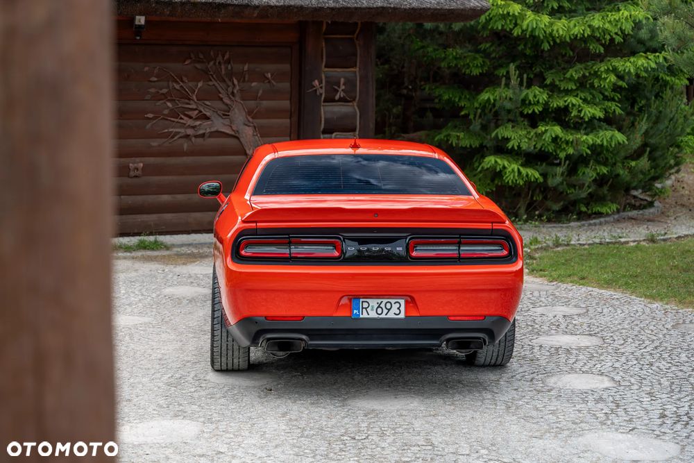 Dodge Challenger 5.7 R/T - 7