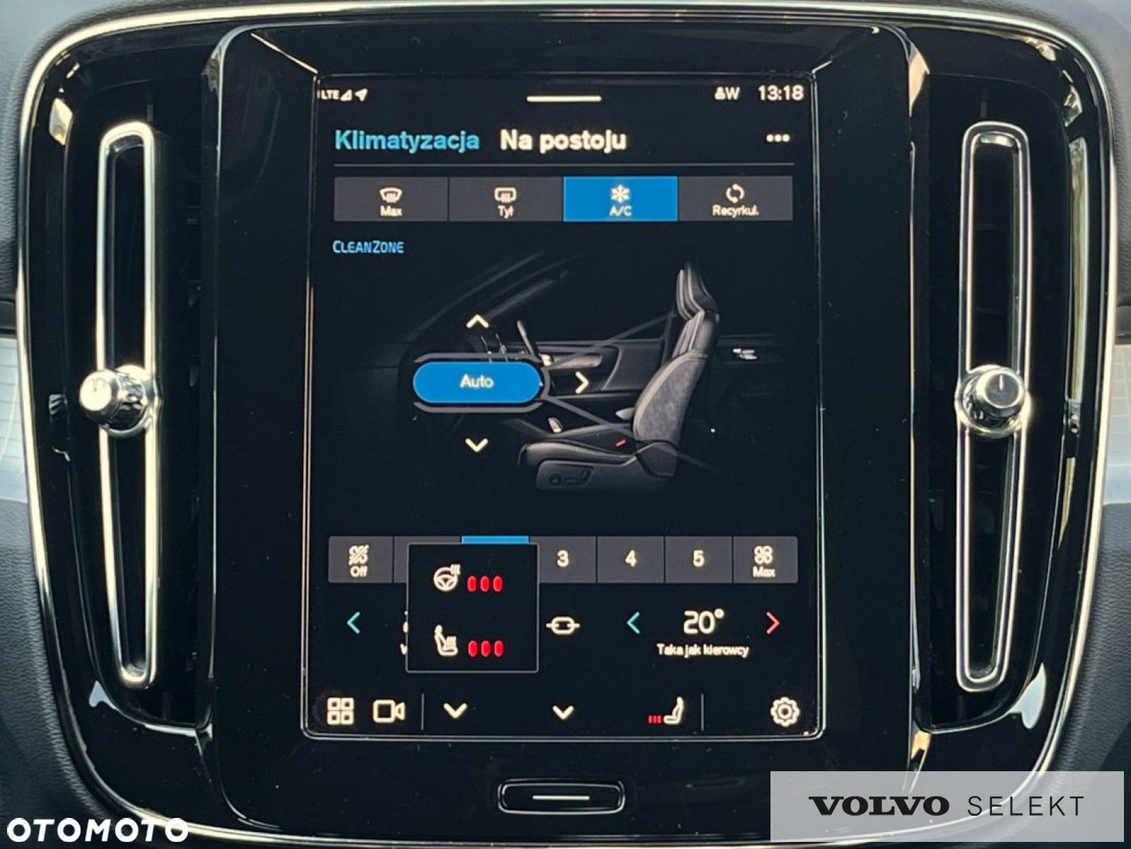 Volvo XC 40 - 24