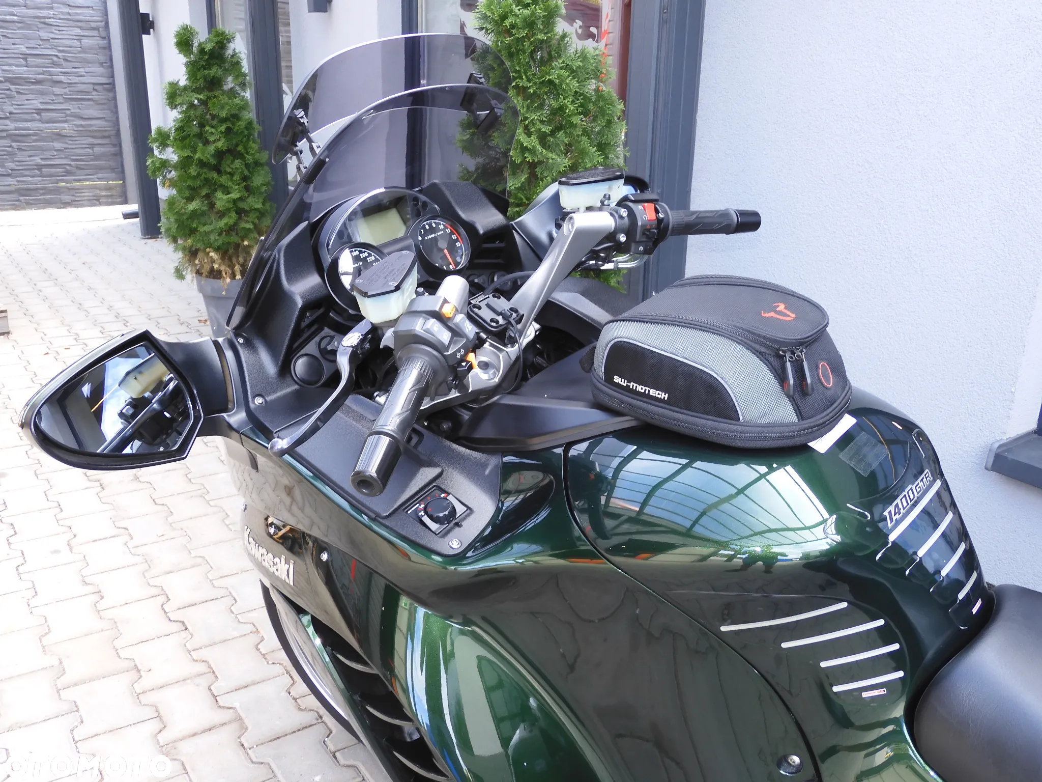 Kawasaki GTR - 31