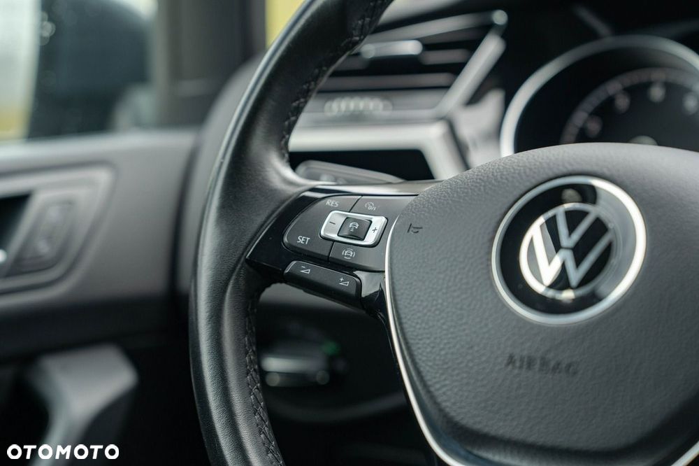 Volkswagen Touran 1.5 TSI EVO Comfortline Plus DSG - 19