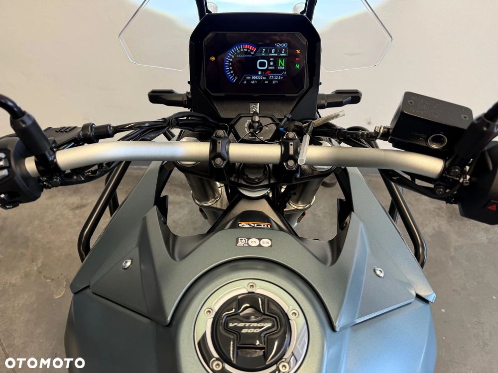 Suzuki V-STROM - 9