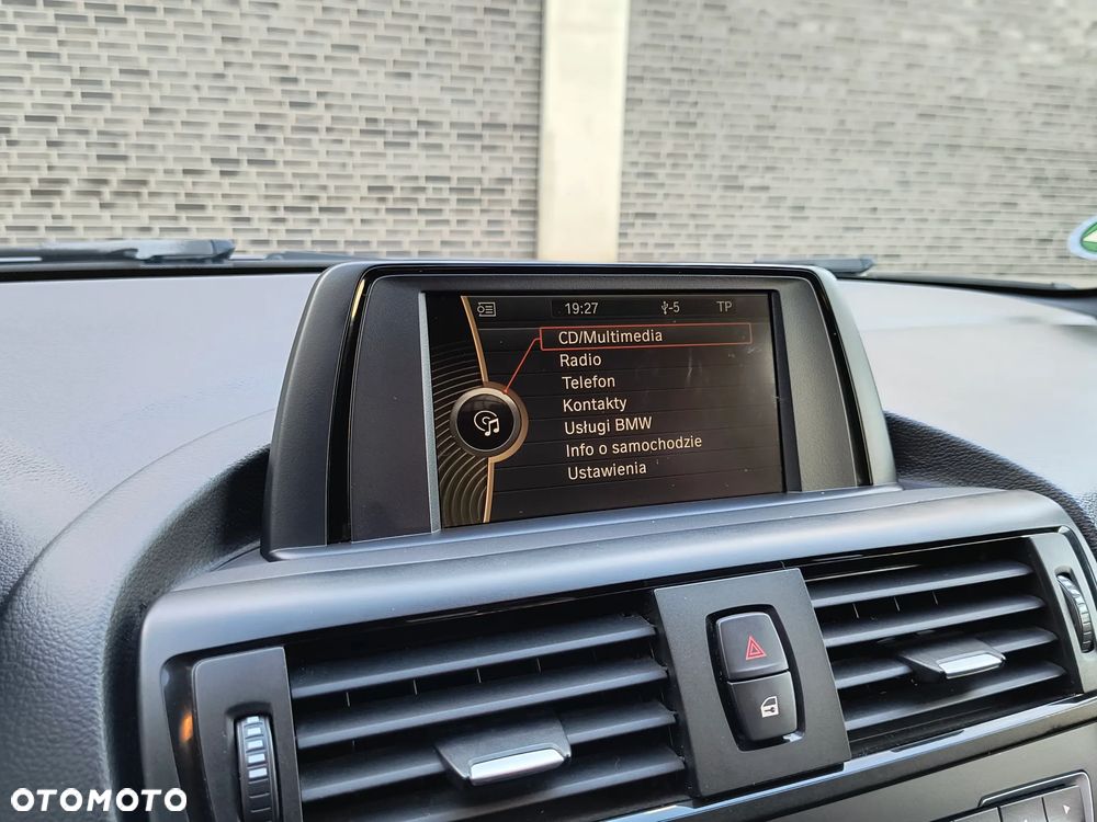 BMW Seria 1 118i Sport Line - 13