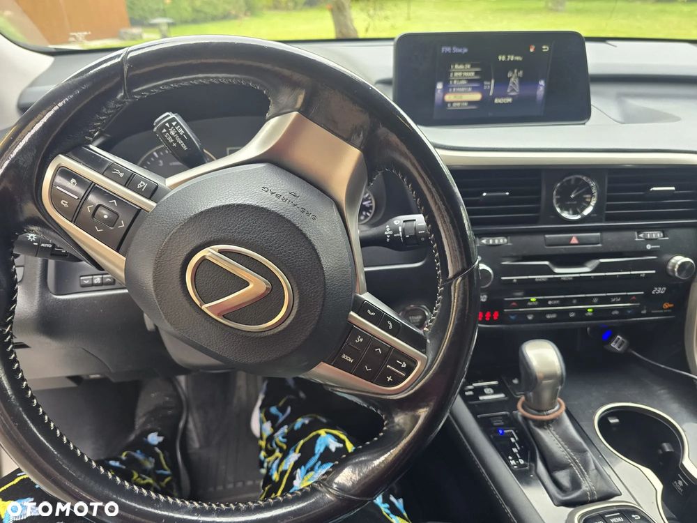 Lexus RX - 11