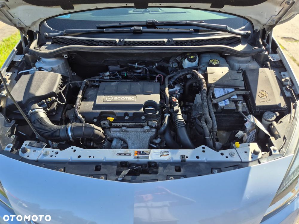 Opel Astra 1.4 T Cosmo - 16