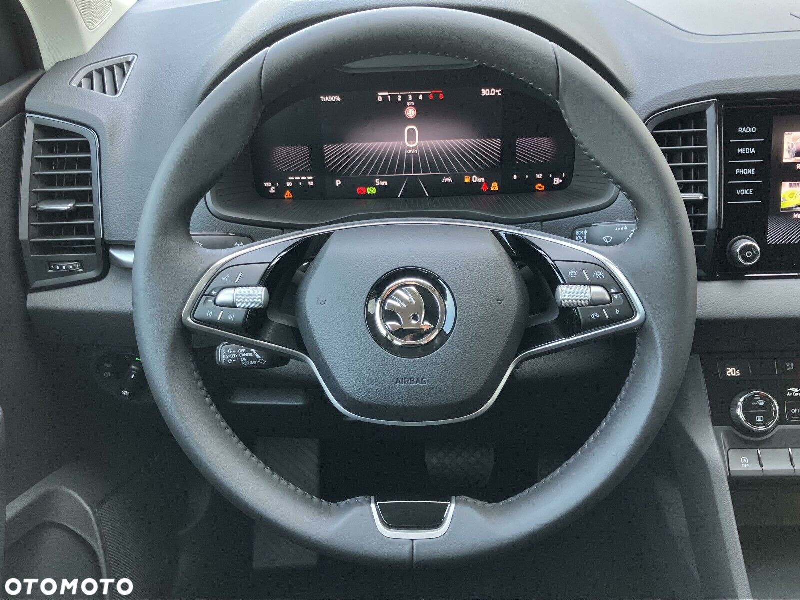 Skoda Karoq 1.5 TSI ACT Selection DSG - 12
