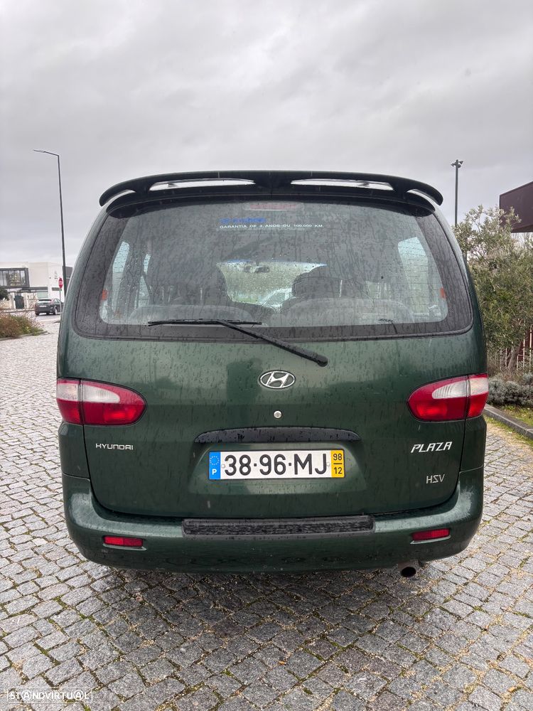 Hyundai H-1 Starex - 4