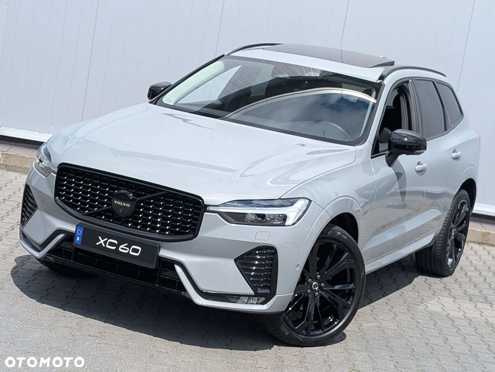 Volvo XC 60 B5 B AWD Plus Dark - 12