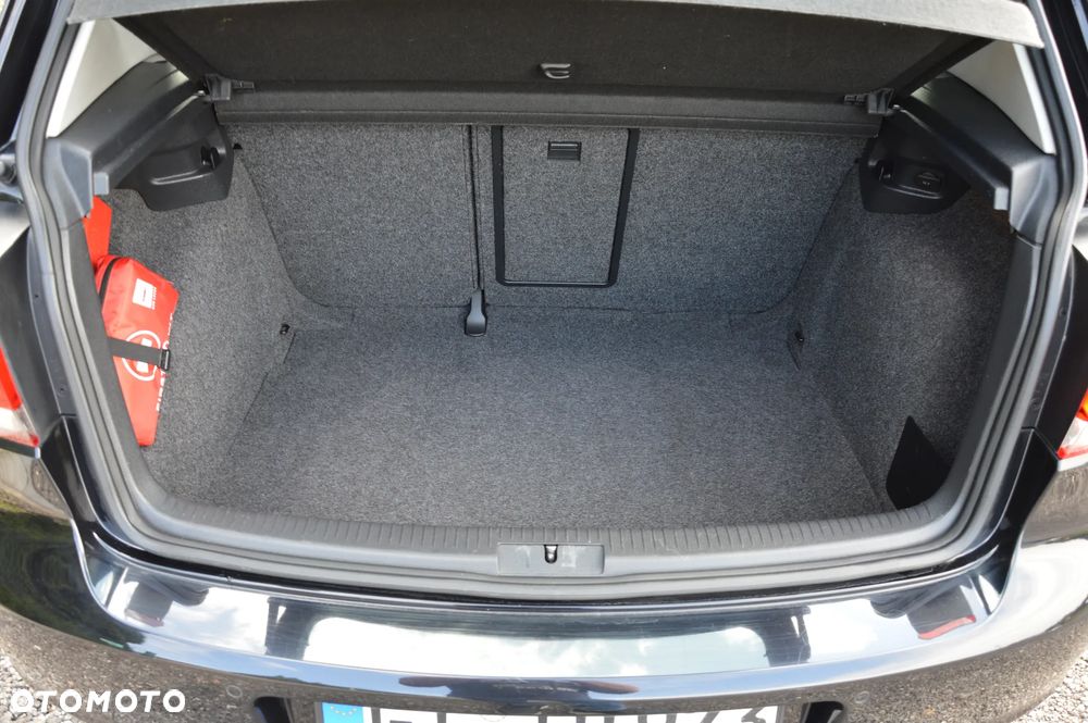 Volkswagen Golf - 28