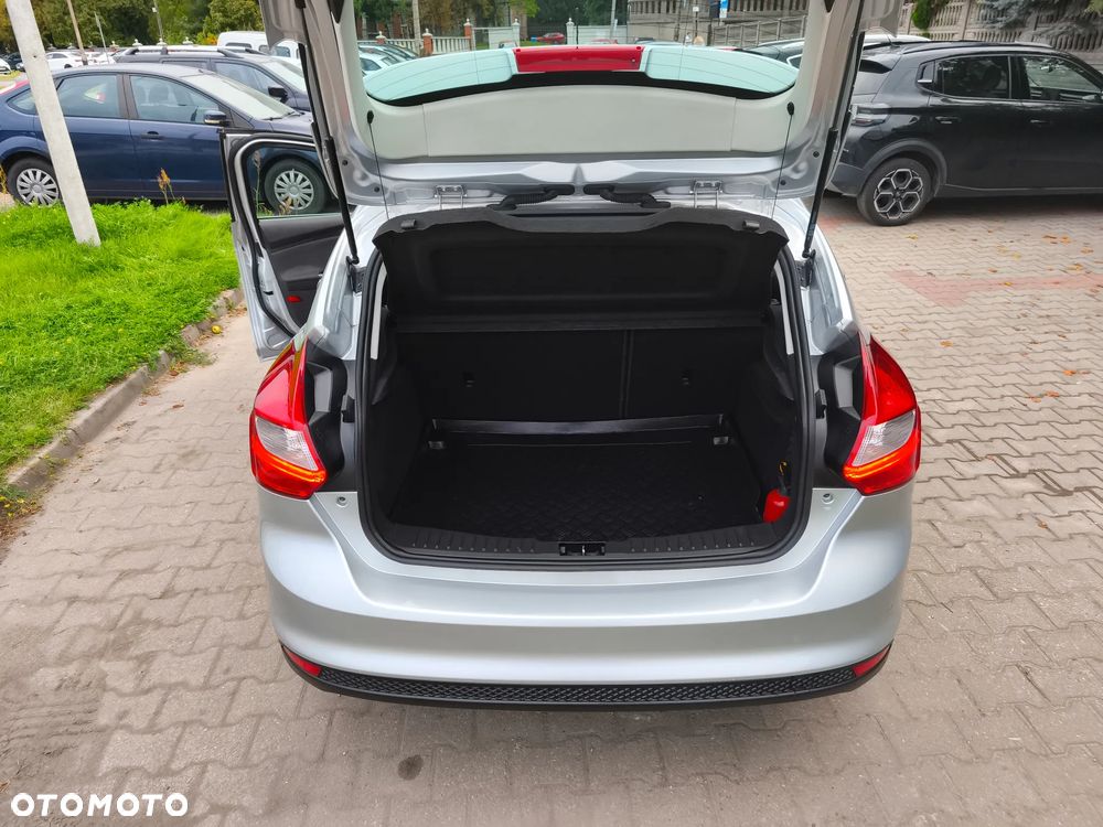 Ford Focus 1.6 TDCi DPF Titanium - 12
