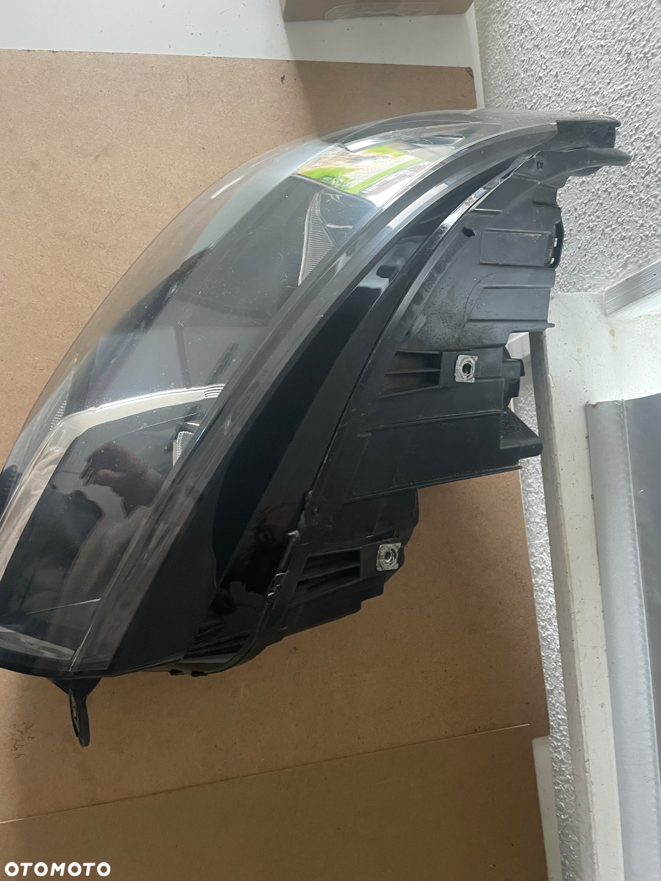LAMPA REFLEKTOR prawy VW T6 7E1941016L cala - 4