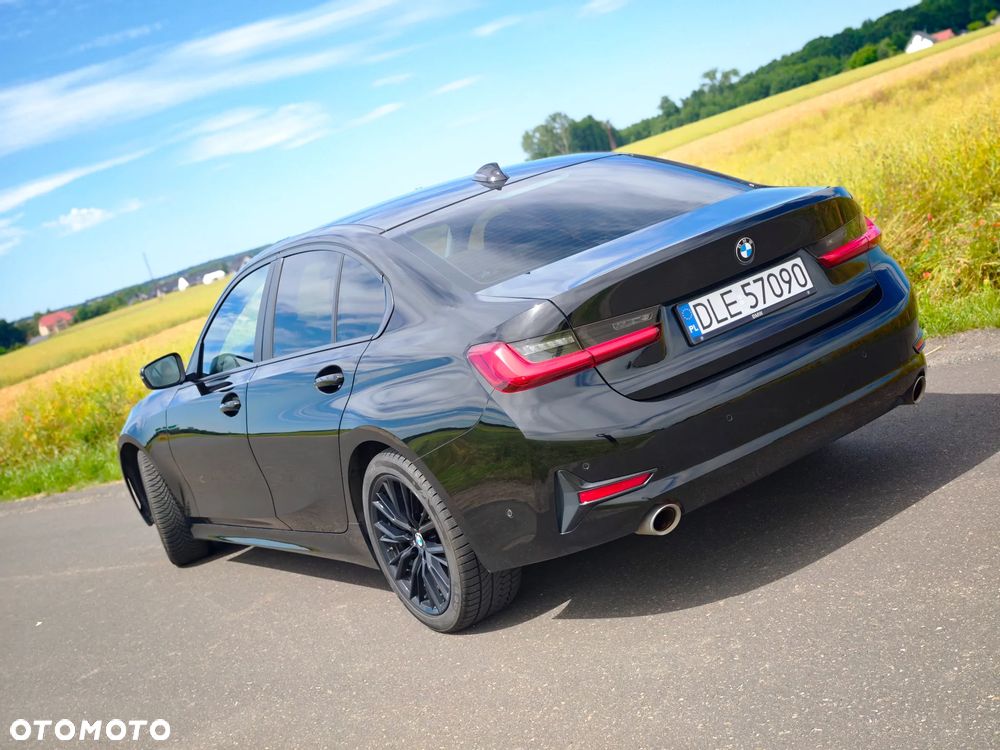 BMW Seria 3 318i - 13