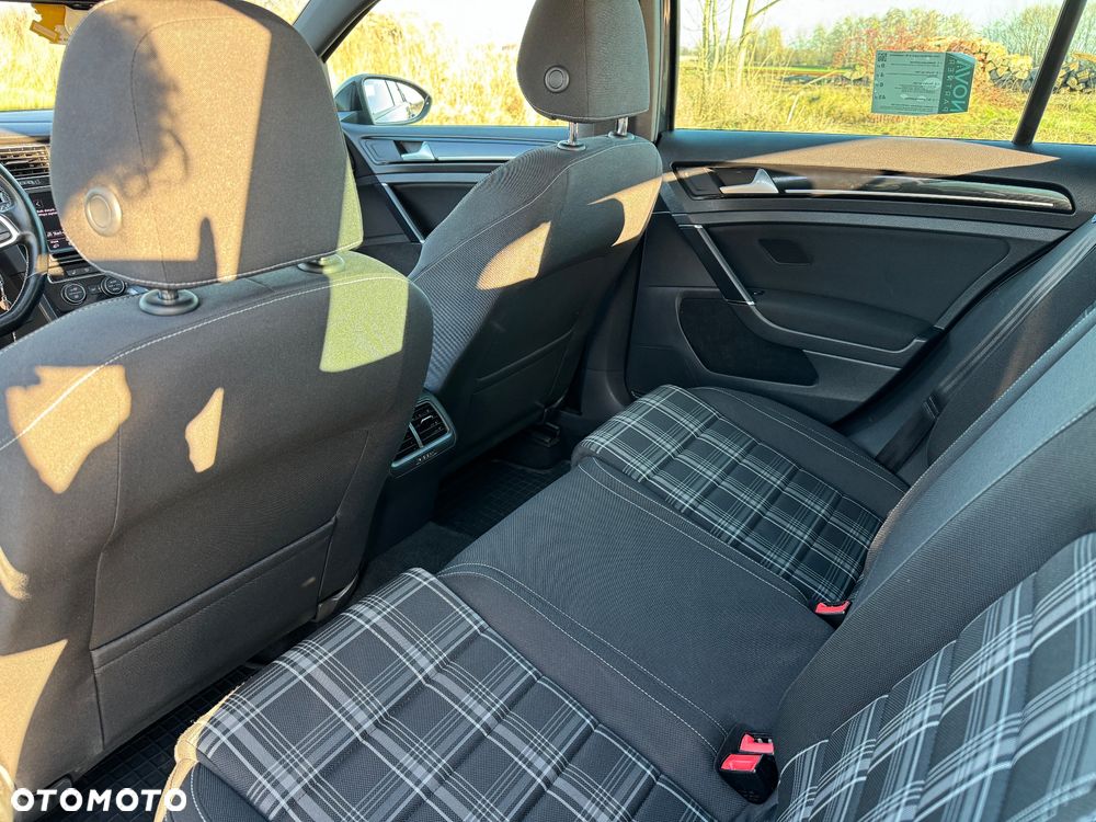 Volkswagen Golf Variant GTD 2.0 TDI SCR DSG - 13