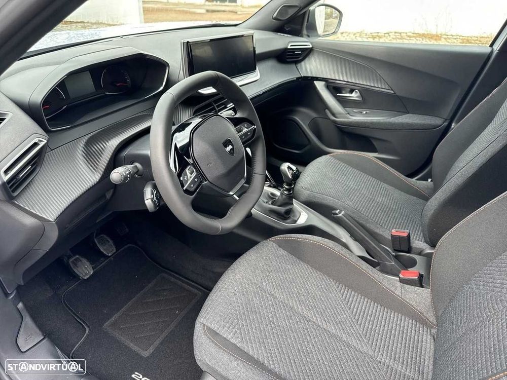 Peugeot 2008 1.2 Style — fotografia 13