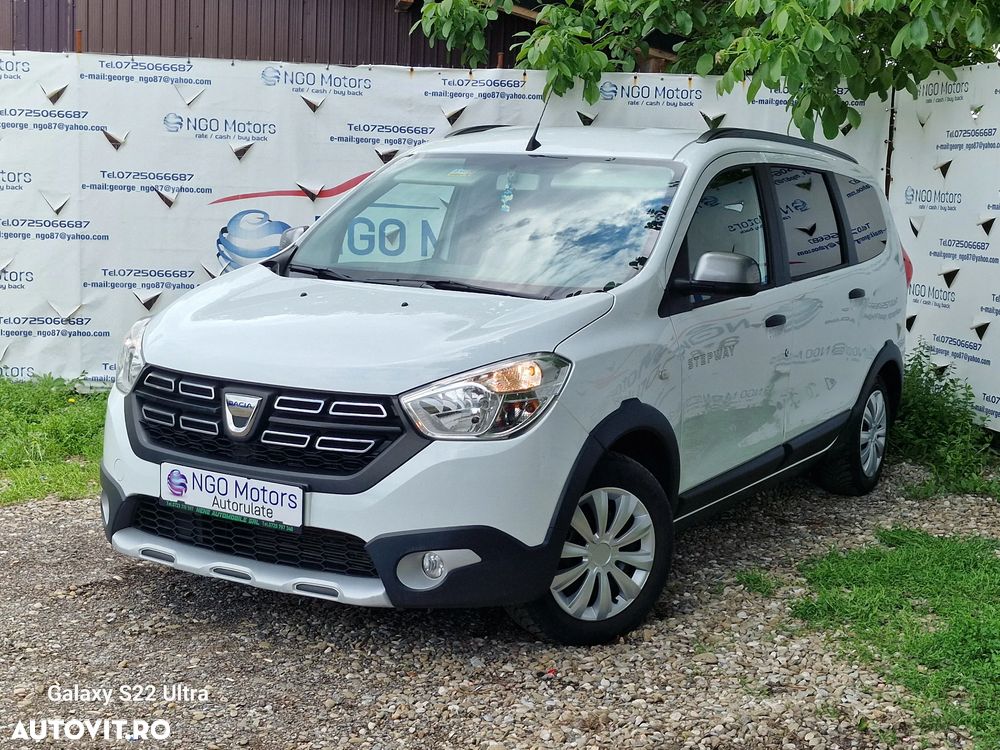 Dacia Lodgy TCe 115 Stepway Celebration - 23