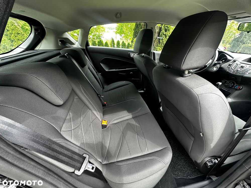 Ford Fiesta 1.0 Champions Edition - 8