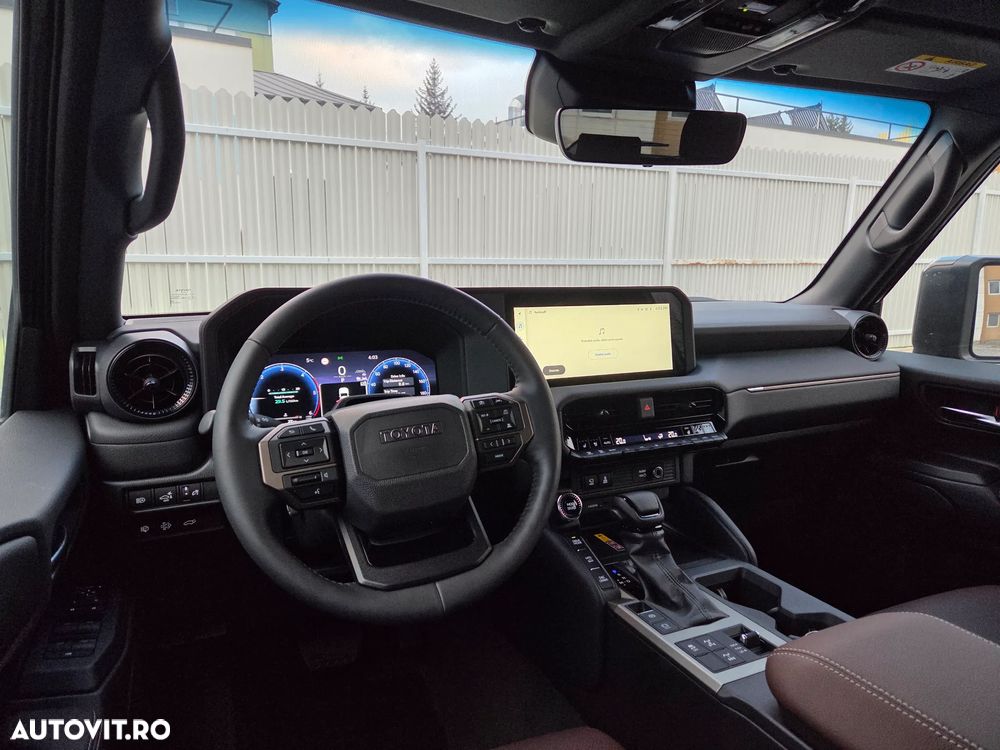 Toyota Land Cruiser 250 - 15