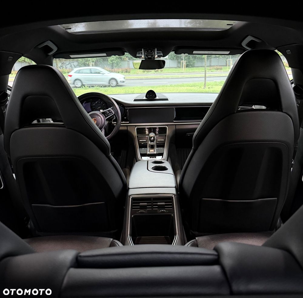 Porsche Panamera - 23
