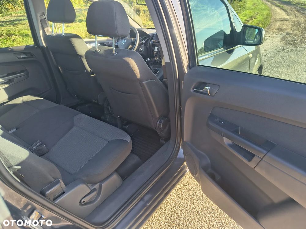 Opel Zafira 1.6 Cosmo EU5 - 23