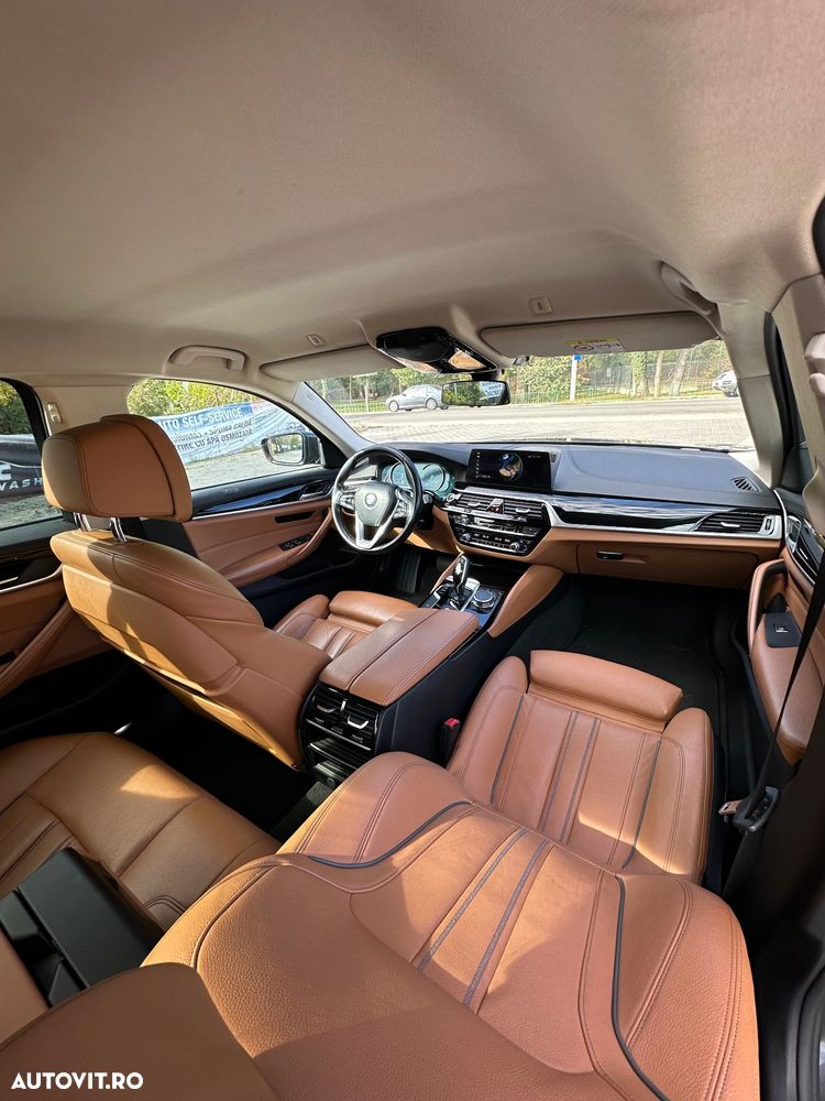 BMW Seria 5 520d AT - 13