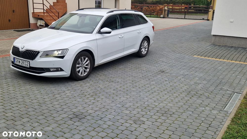 Skoda Superb 2.0 TDI Ambition - 2