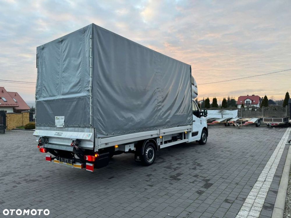 Renault Master 10 europalet z Windą - 14