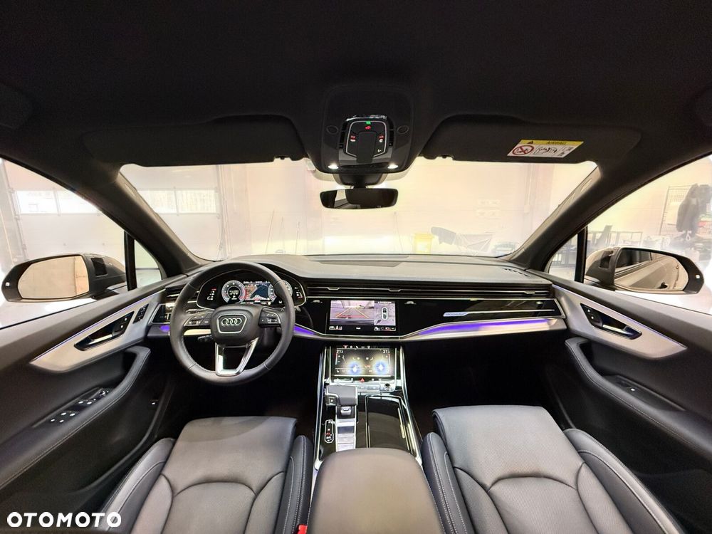 Audi Q7 - 30