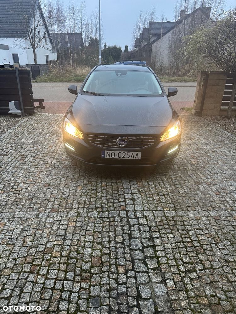 Volvo V60 D4 Drive-E Summum - 1